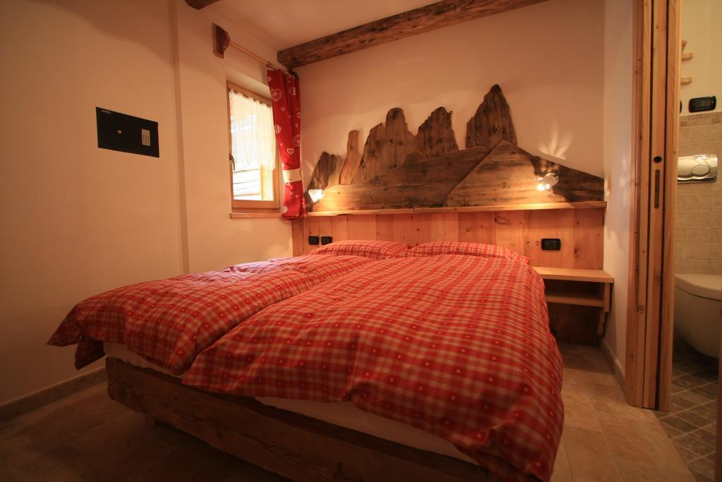 Chalet Pian Campitello di Fassa Room photo